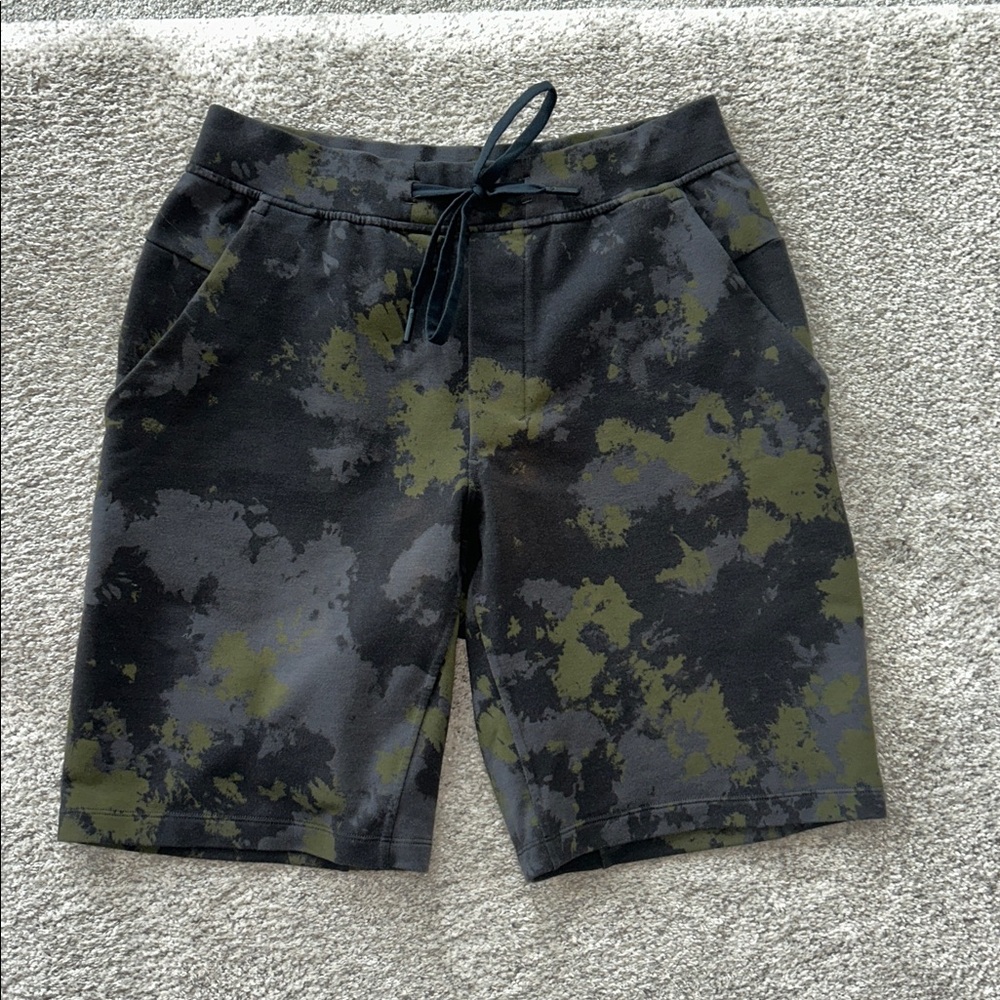 Men’s Lululemon Camouflage Shorts